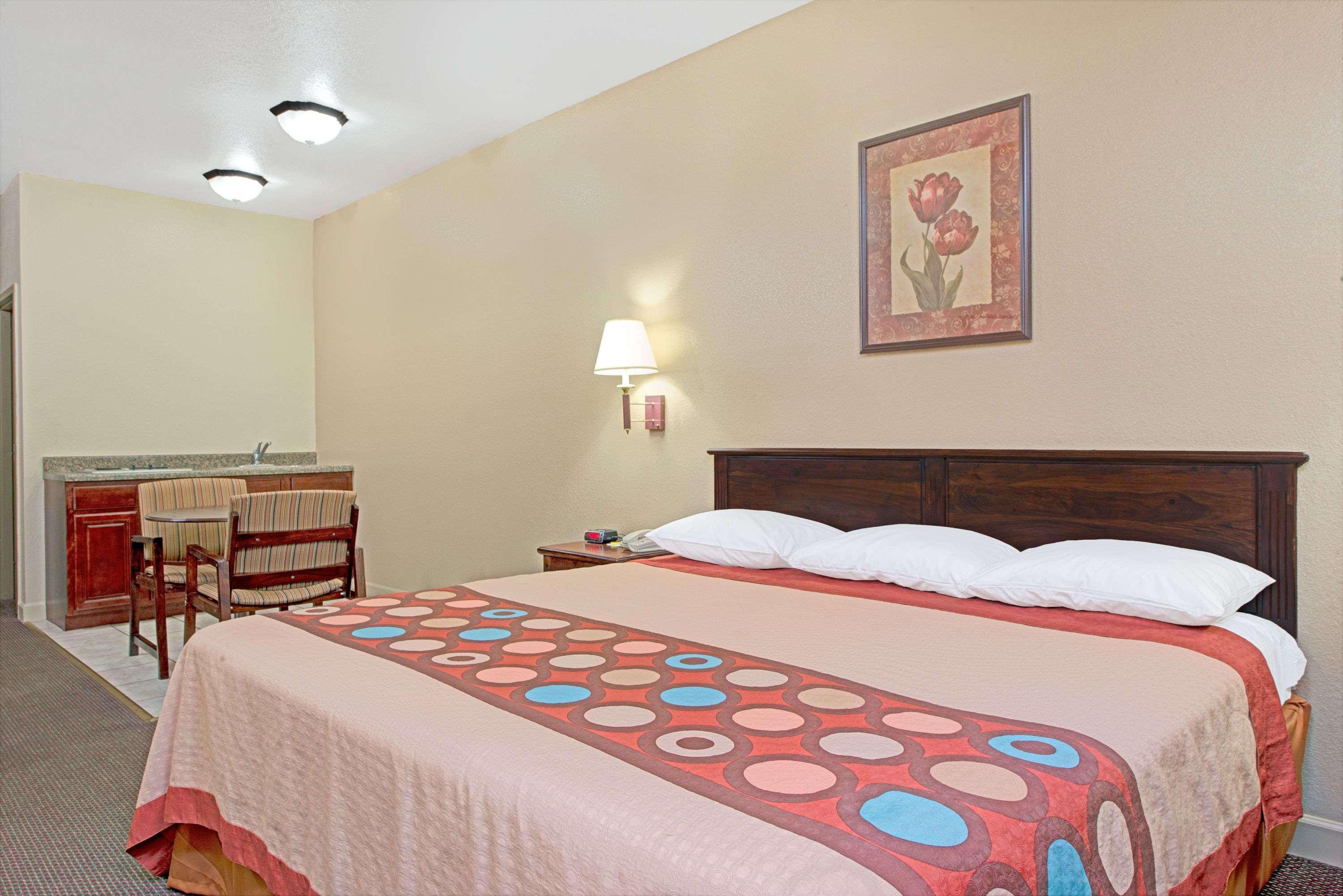 Hotel Super 8 By Wyndham St. Louis Airport Woodson Terrace Esterno foto