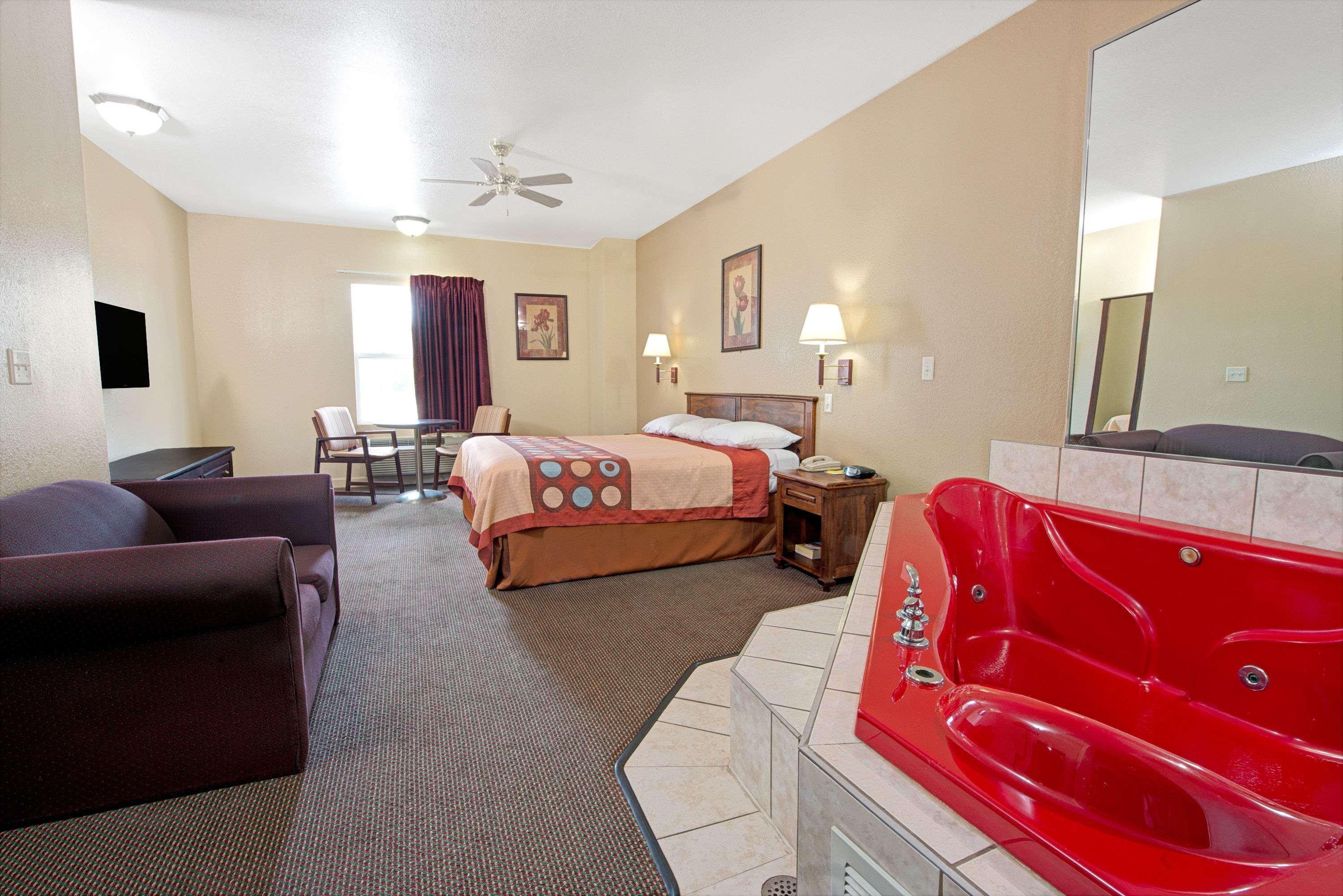 Hotel Super 8 By Wyndham St. Louis Airport Woodson Terrace Esterno foto