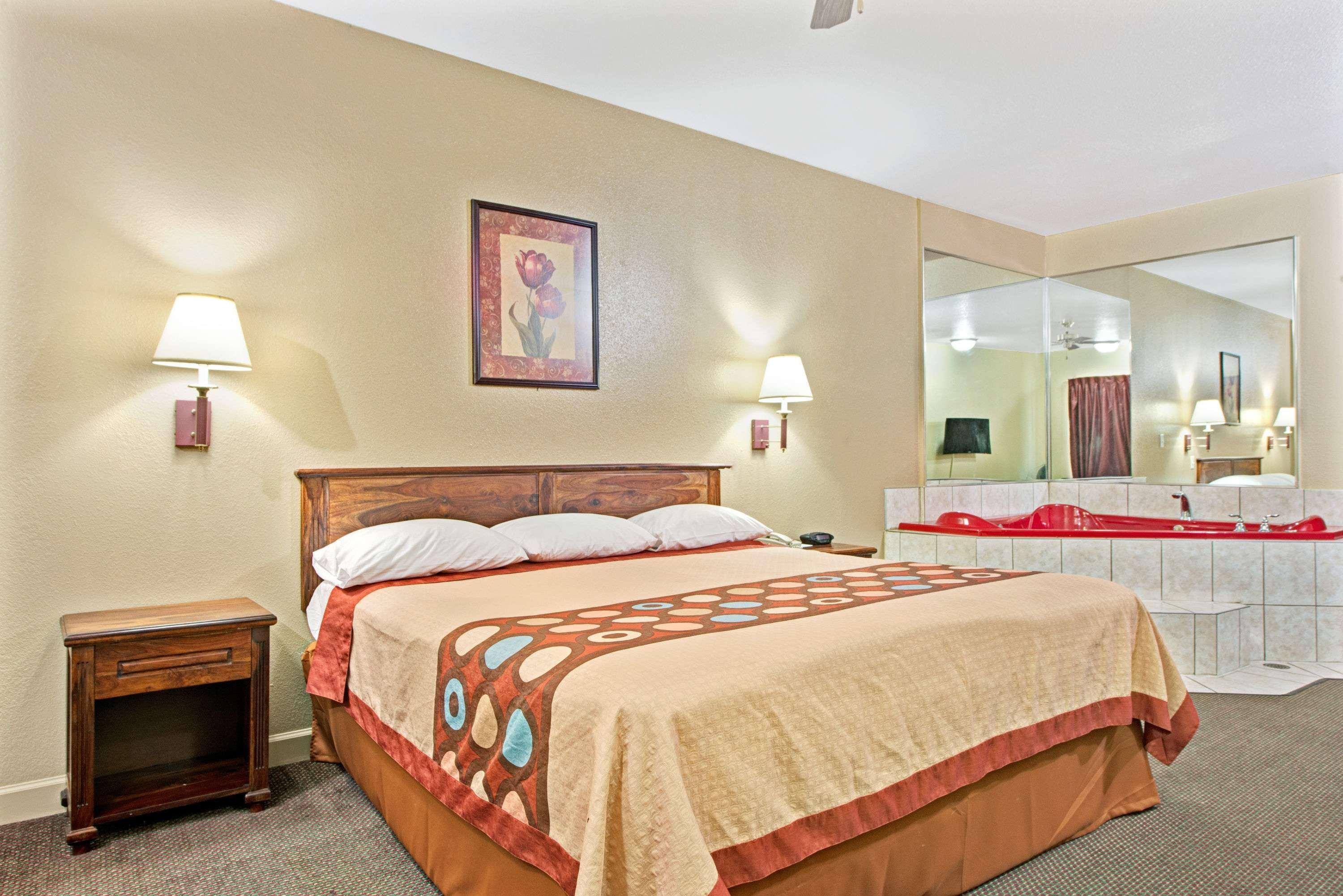 Hotel Super 8 By Wyndham St. Louis Airport Woodson Terrace Esterno foto