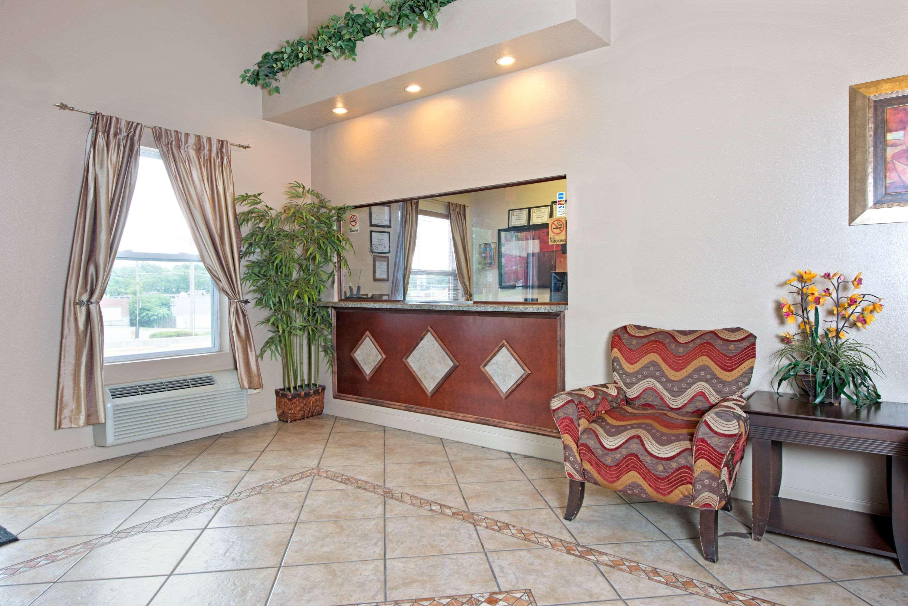 Hotel Super 8 By Wyndham St. Louis Airport Woodson Terrace Esterno foto