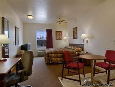 Hotel Super 8 By Wyndham St. Louis Airport Woodson Terrace Esterno foto